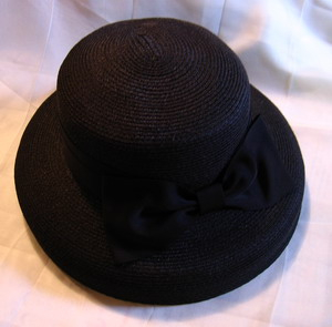110510hat2